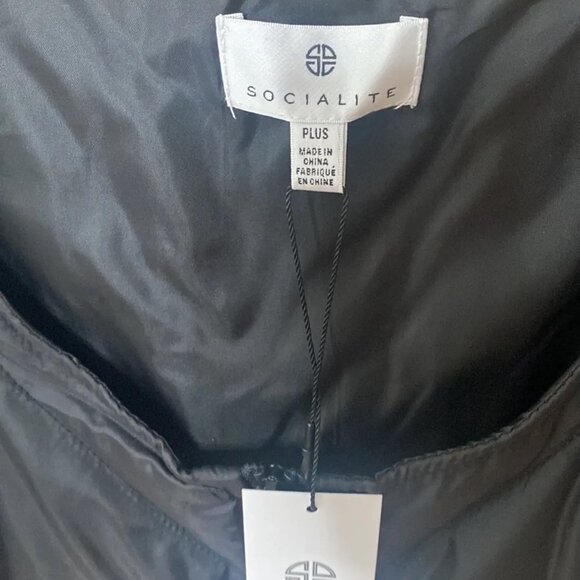 NWT! Socialite Black Sleeveless Quilted Vest | Plus - Picture 9 of 9